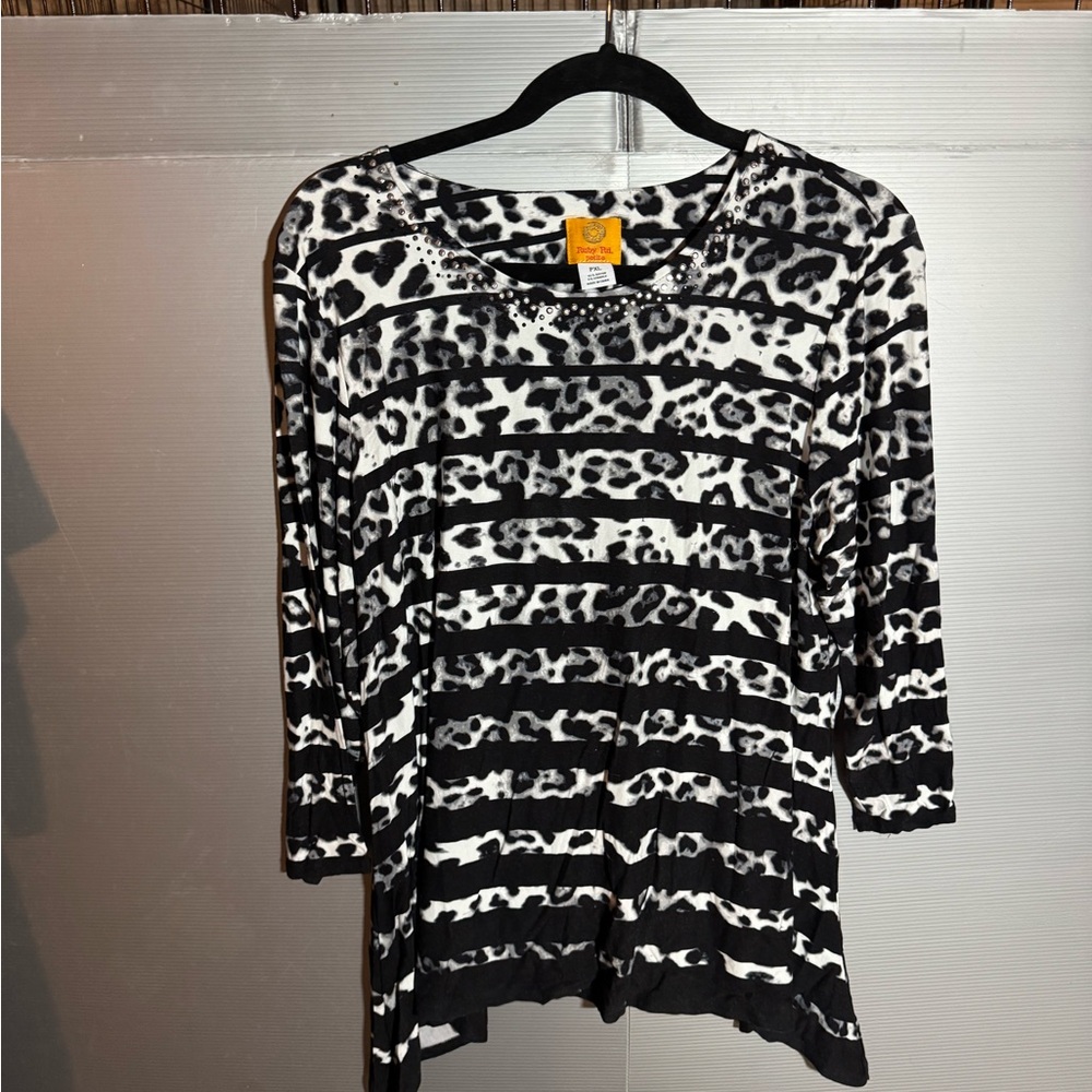 Ruby Rd. Black and White Patterned Long Sleeve Top - image 1